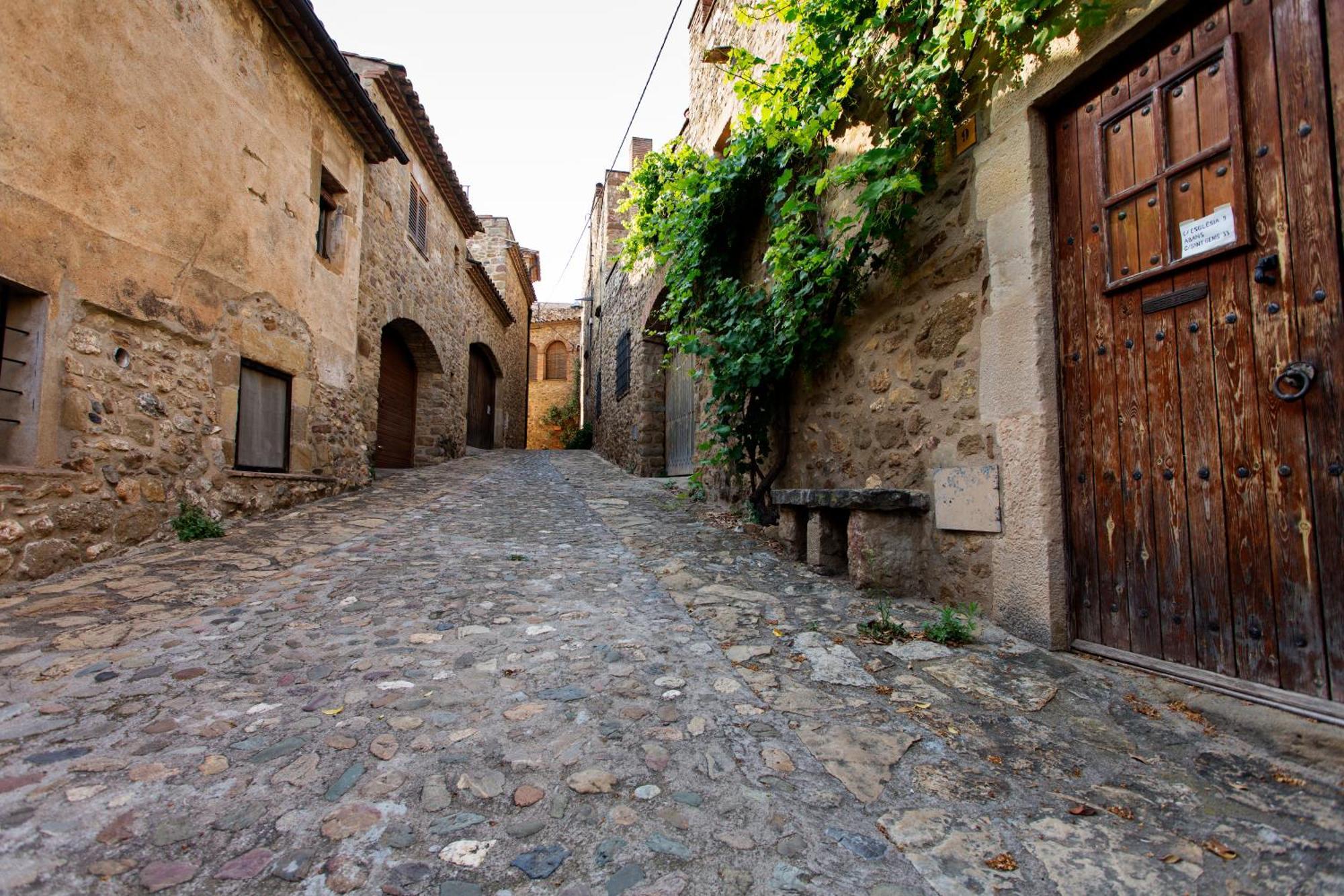 Encis D'emporda -adults Only-