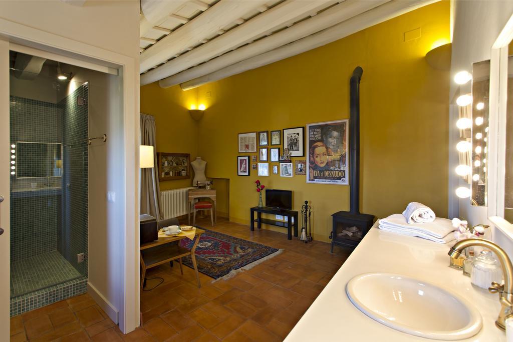 Encis D'emporda -adults Only- * Casavells